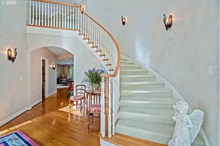 2328 Oakhurst Ln, Lake Oswego, OR 97034 - Photo 12