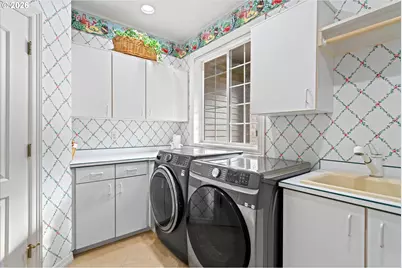 2328 Oakhurst Ln, Lake Oswego, OR 97034 - Photo 24