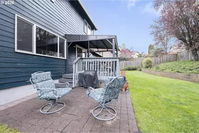 1321 SW Napoleon Pl, Troutdale, OR 97060 - Photo 34