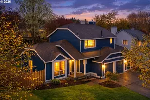 1321 SW Napoleon Pl, Troutdale, OR 97060 - Photo 2