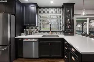 1321 SW Napoleon Pl, Troutdale, OR 97060 - Photo 14