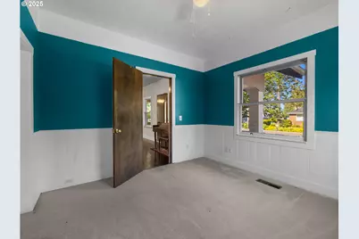 682 S Settlemier Ave, Woodburn, OR 97071 - Photo 20