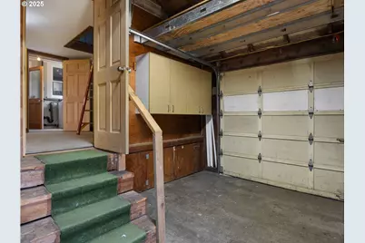 682 S Settlemier Ave, Woodburn, OR 97071 - Photo 32