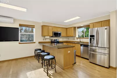 12132 SE Pardee St, Portland, OR 97266 - Photo 14