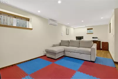 12132 SE Pardee St, Portland, OR 97266 - Photo 36