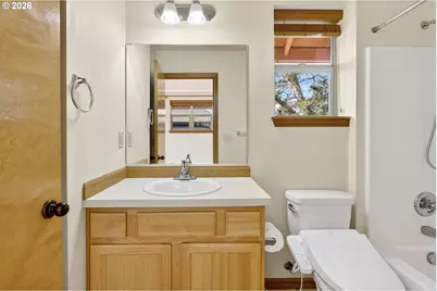 12132 SE Pardee St, Portland, OR 97266 - Photo 34