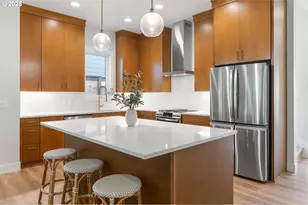 7739 SW 42nd Ave, Portland, OR 97219 - Photo 8