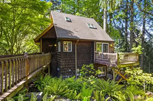 2942 Riverview St, Eugene, OR 97403 - Photo 2