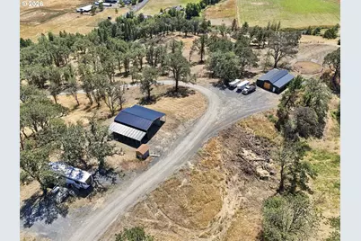 9700 Roberts Creek Rd, Roseburg, OR 97470 - Photo 36