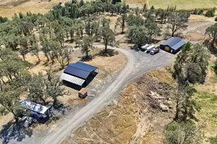 9700 Roberts Creek Rd, Roseburg, OR 97470 - Photo 36