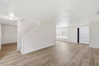 7438 A St, Springfield, OR 97478 - Photo 4