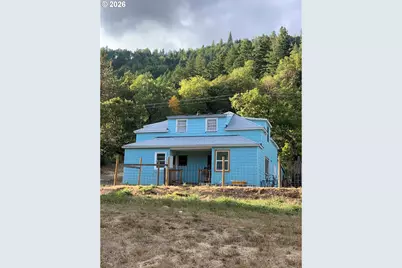 9060 Azalea Glen Rd, Glendale, OR 97442 - Photo 1