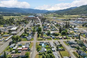422 E 2nd Ave, Riddle, OR 97469 - Photo 46