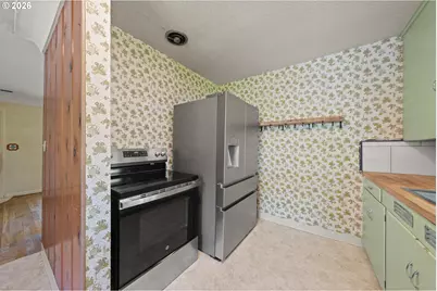 422 E 2nd Ave, Riddle, OR 97469 - Photo 26
