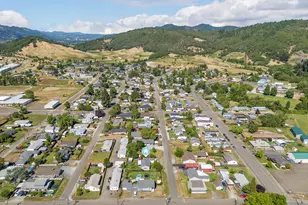 422 E 2nd Ave, Riddle, OR 97469 - Photo 44