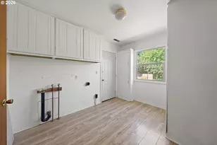 422 E 2nd Ave, Riddle, OR 97469 - Photo 38