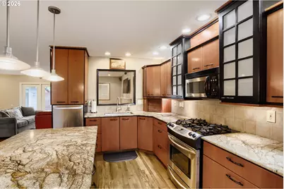 3720 E Mill Plain Blvd #2, Vancouver, WA 98661 - Photo 12