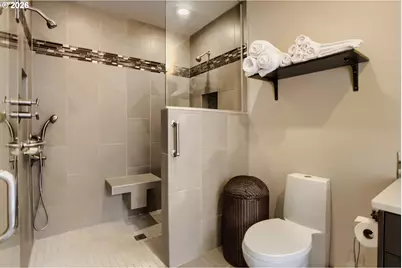3720 E Mill Plain Blvd #2, Vancouver, WA 98661 - Photo 20