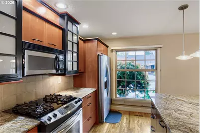 3720 E Mill Plain Blvd #2, Vancouver, WA 98661 - Photo 14