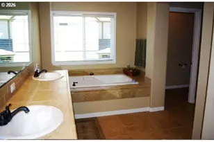 11706 SW Grenoble St, Wilsonville, OR 97070 - Photo 10