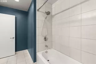 922 NW 11th Ave, Portland, OR 97209 - Photo 38