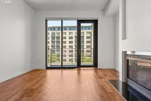 922 NW 11th Ave, Portland, OR 97209 - Photo 26