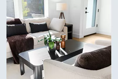 1873 SE Tacoma St, Portland, OR 97202 - Photo 4