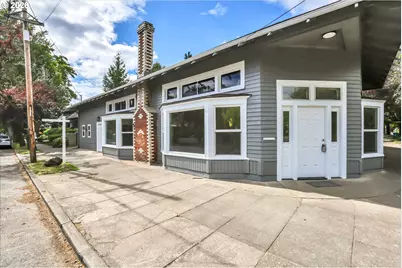 2037 SE 41st Ave, Portland, OR 97214 - Photo 2