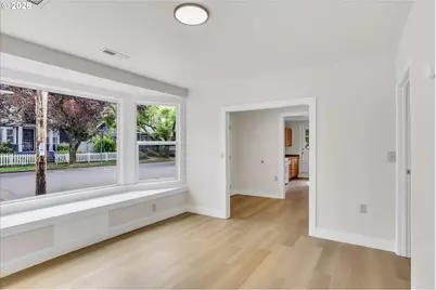 2037 SE 41st Ave, Portland, OR 97214 - Photo 16