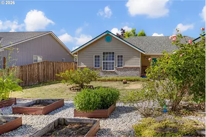 4664 Holly St, Springfield, OR 97478 - Photo 4