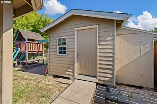 4664 Holly St, Springfield, OR 97478 - Photo 42