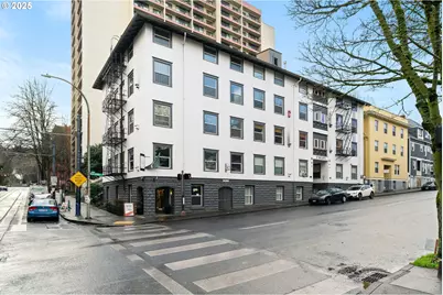 1104 SW Columbia St #203, Portland, OR 97201 - Photo 2