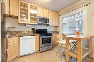 1104 SW Columbia St, Portland, OR 97201 - Photo 18