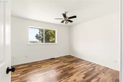 3244 SW 34th St, Redmond, OR 97756 - Photo 22