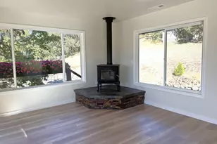 7978 N Bank Rd, Roseburg, OR 97470 - Photo 18