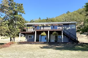 7978 N Bank Rd, Roseburg, OR 97470 - Photo 26