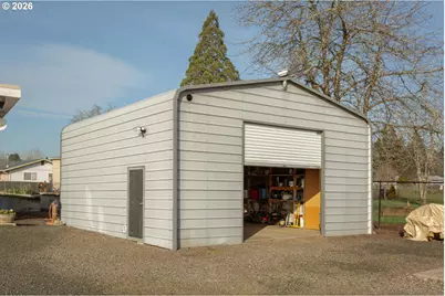 350 SE Hawthorne Ave, Dallas, OR 97338 - Photo 34