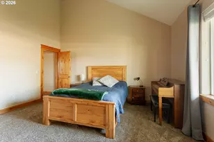 350 SE Hawthorne Ave, Dallas, OR 97338 - Photo 10