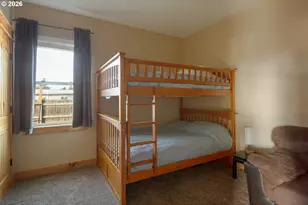 350 SE Hawthorne Ave, Dallas, OR 97338 - Photo 18