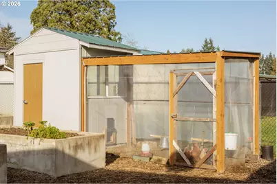 350 SE Hawthorne Ave, Dallas, OR 97338 - Photo 32