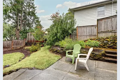 7826 SW 5th Ave, Portland, OR 97219 - Photo 28