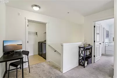 881 NE Wheelock Pl, Beaverton, OR 97006 - Photo 14