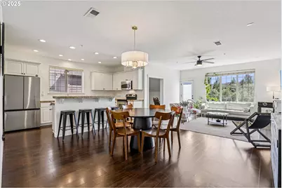 881 NE Wheelock Pl, Beaverton, OR 97006 - Photo 6