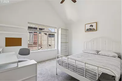 881 NE Wheelock Pl, Beaverton, OR 97006 - Photo 20