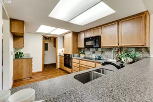 2185 Lake Isle Ct, Eugene, OR 97401 - Photo 14