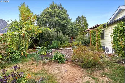 8227 N Woolsey Ave, Portland, OR 97203 - Photo 26
