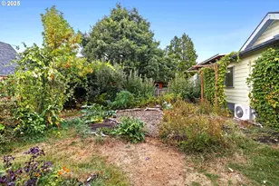 8227 N Woolsey Ave, Portland, OR 97203 - Photo 26