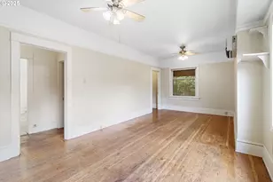 8227 N Woolsey Ave, Portland, OR 97203 - Photo 10