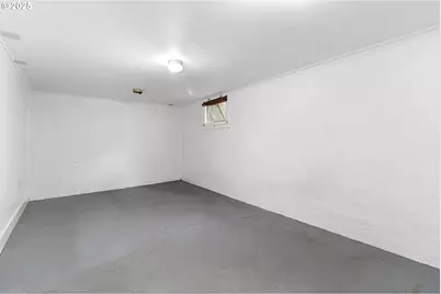 8227 N Woolsey Ave, Portland, OR 97203 - Photo 22