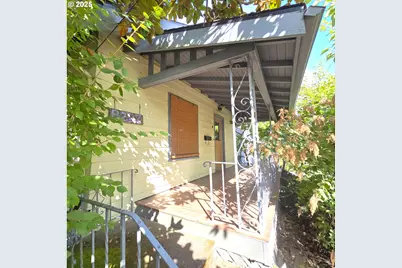 8227 N Woolsey Ave, Portland, OR 97203 - Photo 1